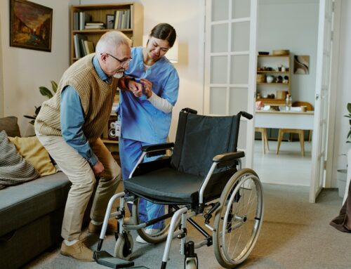 How Skilled Nursing Helps Seniors With Mobility Issues